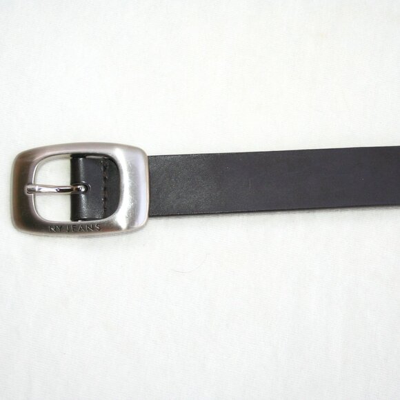 ✨NY & Co LADIES LEATHER BELT SIZE M WOMENS METAL BUCKLE EUC DARK BROWN DESIGNER - Picture 8 of 14